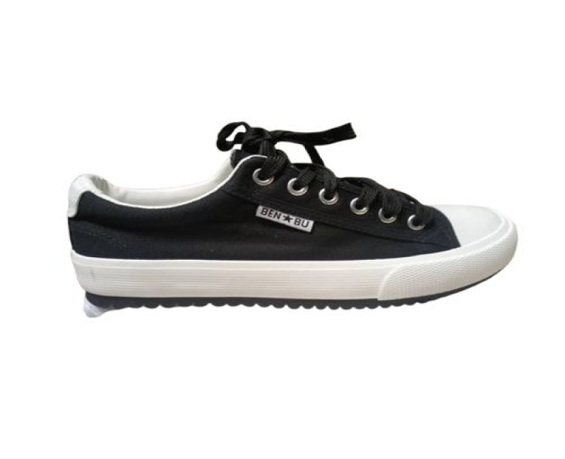 Women's Designer Shoes - Black,White