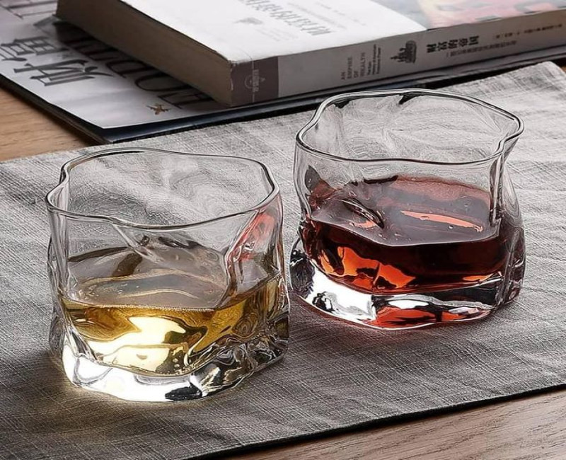 6 Pieces Of 250ml Creative Distorted Shape Whisky Glasses Old Fashioned Glass Cocktail Glasses