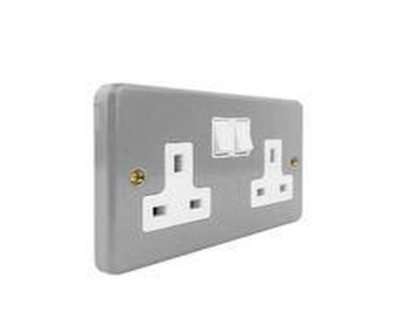 Gentrix/Tronic Brass Switch Socket 13Amps Twin (TDC) TDC5213B TDC5213B