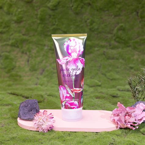 Dear Body Pure Gala Orchid A Set Of Body Splash, Body Cream And Shower Gel