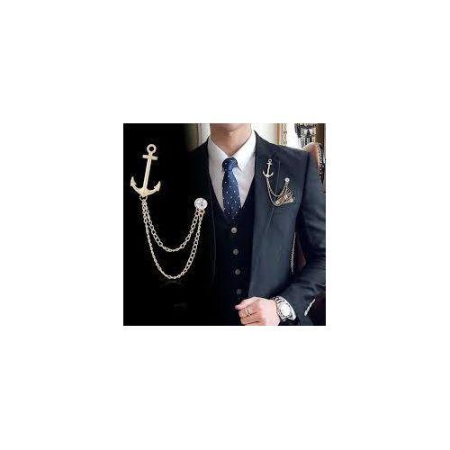 Coat Brooche - Gold